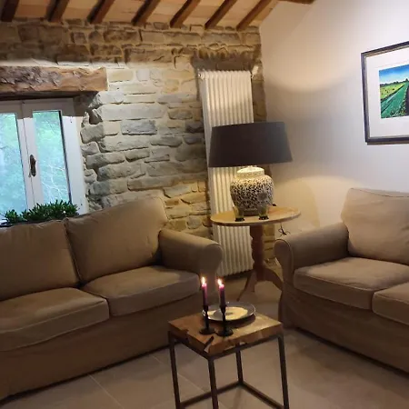 Ca' Dei Giuli Apartment